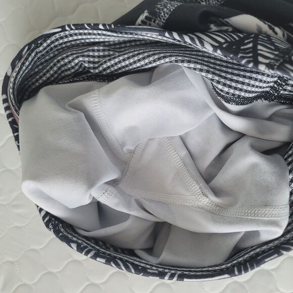 CLEARANCE!!!💥 Lululemon Wunder Under Crop II Size 2 Shady Palms Black Leggings - Picture 12 of 14